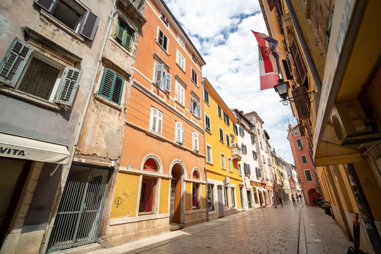 Hotel Stelle D'oro Rovigno Esterno foto
